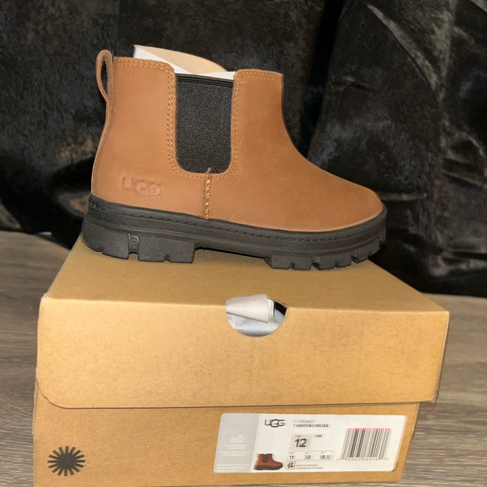 UGG Kids Tan Chelsea Boots